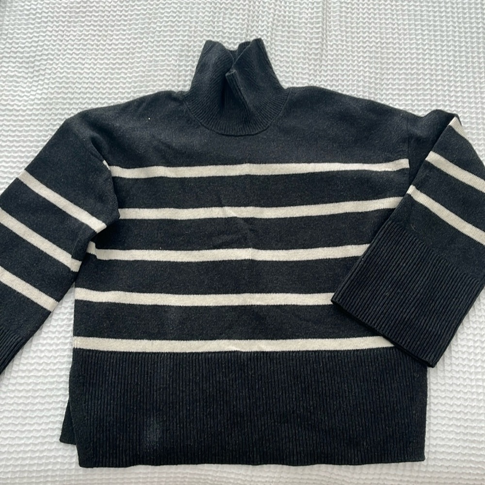 Banana Republic Tunic Sweater